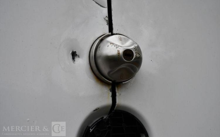 VOLKSWAGEN CRAFTER BUSINESS LINE BLANC GD-766-TR