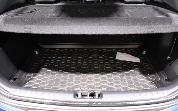 KIA STONIC BLUE EDITION BLEU GE-122-ZJ