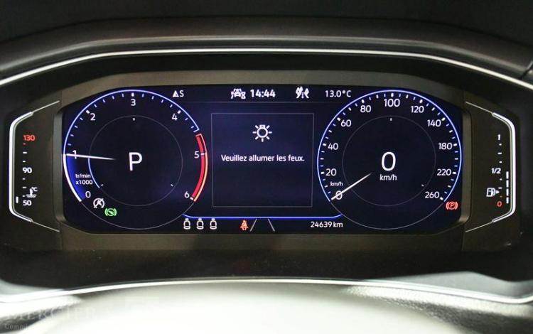 VOLKSWAGEN T-ROC 2.0 TDI 150ch R-LINE DSG BLANC GE-288-TL