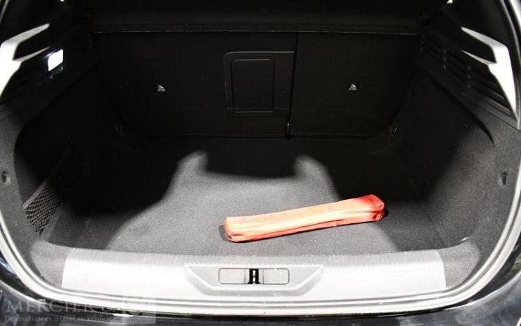 PEUGEOT 308 1.5 BLUEHDI 130ch ALLURE  GE-406-JR