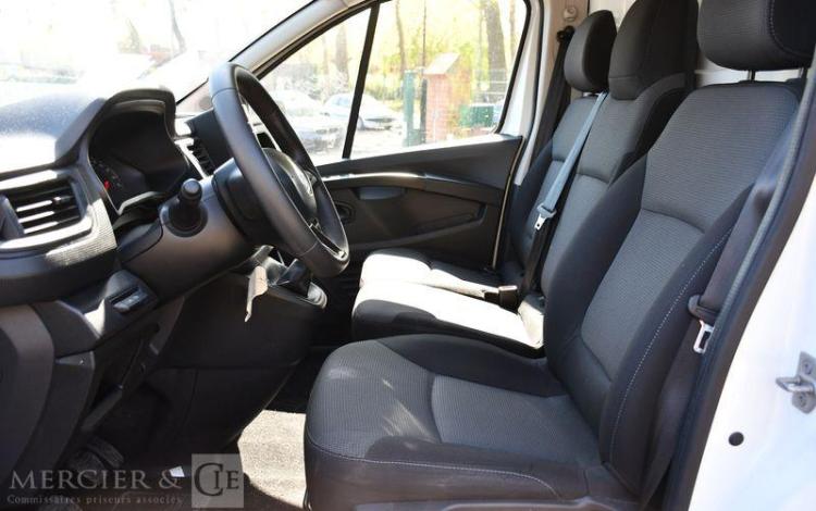 RENAULT TRAFIC L1H1 2T8 BLUE DCI 130 BLANC GE-787-EP