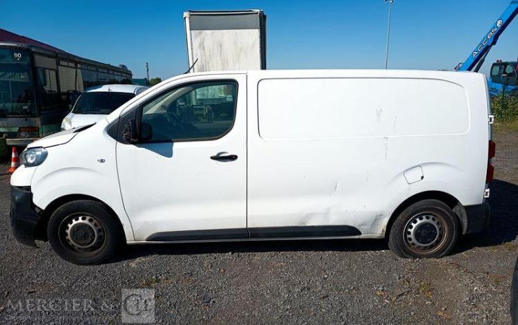 PEUGEOT EXPERT ASPHALT STANDARD 2,0 BLUEHDI – DIESEL – ANNEE 2022 BLANC GF-379-RJ