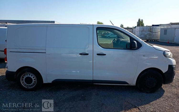 PEUGEOT EXPERT ASPHALT STANDARD 2,0 BLUEHDI – DIESEL – ANNEE 2022 BLANC GF-379-RJ