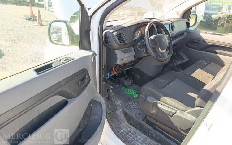 PEUGEOT EXPERT ASPHALT STANDARD 2,0 BLUEHDI – DIESEL – ANNEE 2022 BLANC GF-379-RJ