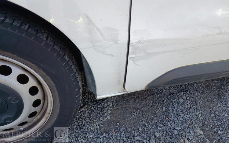 PEUGEOT EXPERT ASPHALT STANDARD 2,0 BLUEHDI – DIESEL – ANNEE 2022 BLANC GF-379-RJ