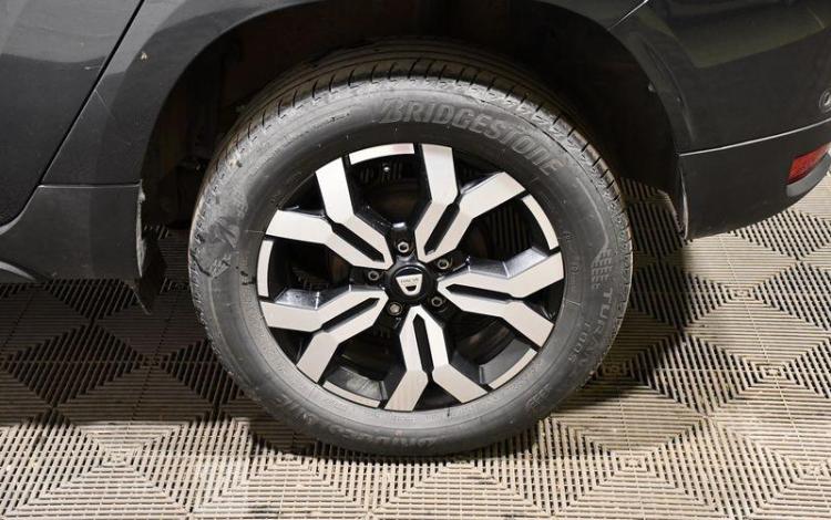 DACIA DUSTER 1.5 BLUEDCI 115ch PRESTIGE GRIS GF-956-FG