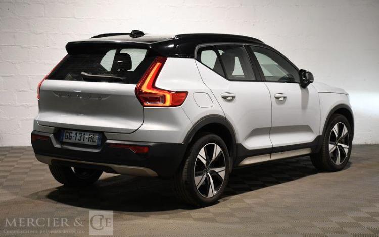 VOLVO XC40 T4 R-DESIGN 2M Y 2,5 GRIS GG-131-ML