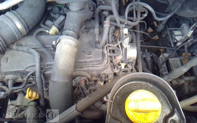 RENAULT MASTER NACELLE SUR VL 12M KLUBB KL32 181H BLANC GG-202-TV