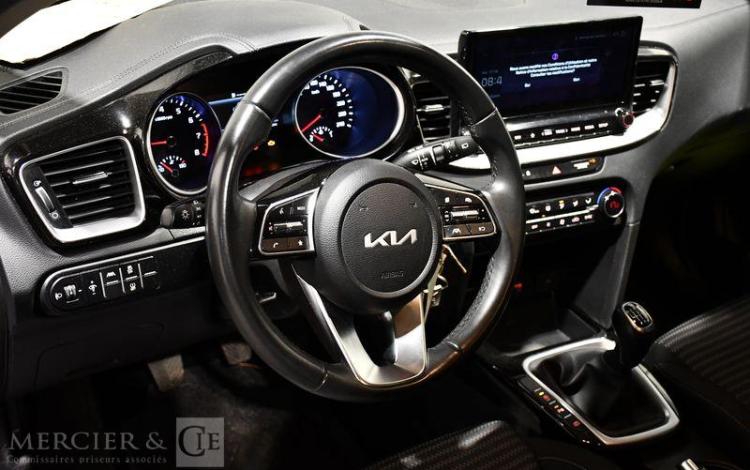 KIA CEED ACTIVE GRIS GG-321-TT