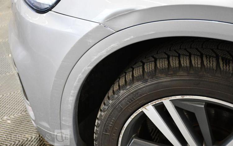 AUDI Q5 2,0 TDI 190 QUATTRO S-LINE GRIS GG-449-EC