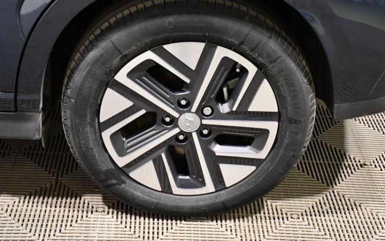 HYUNDAI KONA CREATIVE GRIS GG-515-JV