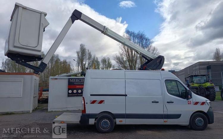 RENAULT MASTER L2H2  NACELLE KLUBB  KL32 – 12 METRES – DIESEL – 680 HEURES – ANNEE 2022 BLANC GG-770-QB
