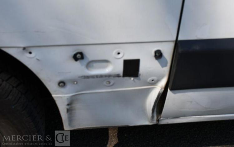 RENAULT MASTER CF F3500 L2H2 BLUE DCI 135 E6E BLANC GH-085-RW