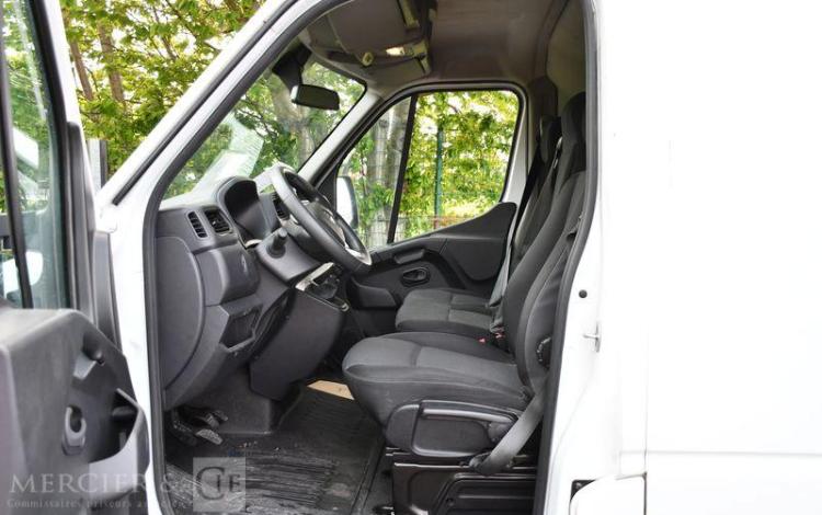 RENAULT MASTER CF F3500 L2H2 BLUE DCI 135 E6E BLANC GJ-465-TE