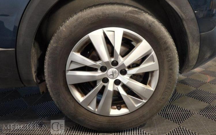 PEUGEOT 3008 STYLE PURE TECH 130 S&S EAT8 BLEU GJ-865-EL