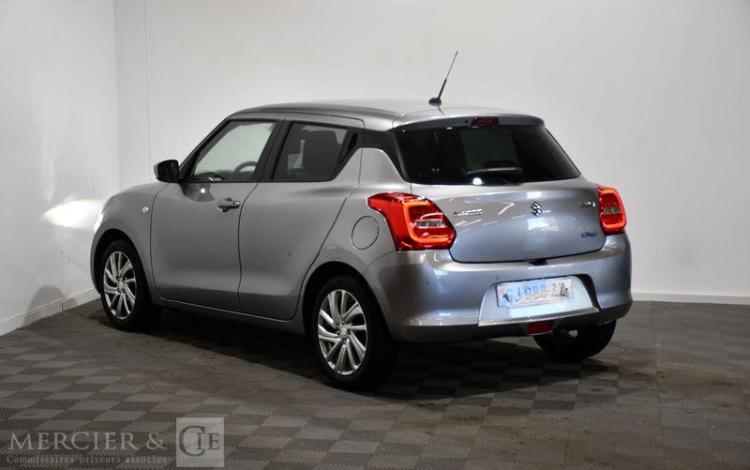 SUZUKI SWIFT PRIVILEGE GRIS GJ-988-ZZ