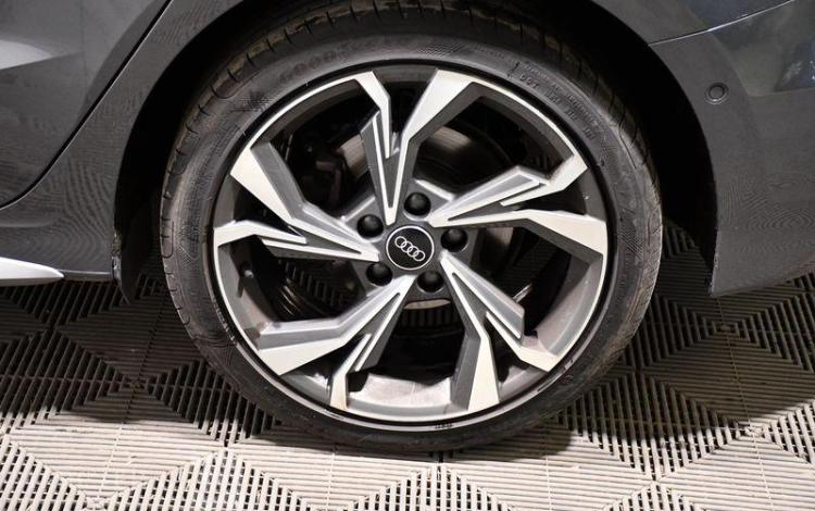 AUDI A3 SPORTBACK 40 TFSI QUATTRO S-TRONIC GRIS GK-124-EC