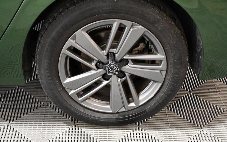 PEUGEOT 308 SOCIETE 1.2 PURETECH 130ch ACTIVE PACK VERT GK-394-FN