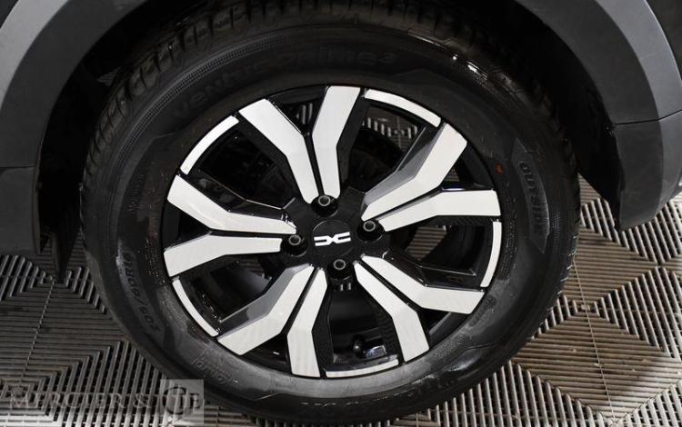 DACIA SANDERO STEPWAY 1.0 ECO-G GPL 100ch EXPRESSION PLUS GRIS GK-745-YL