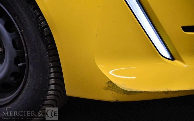 PEUGEOT 208 JAUNE GK2695