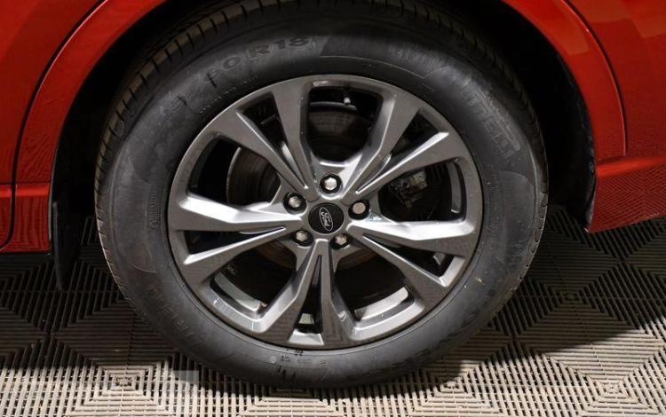 FORD KUGA 2.5 DURATEC 190ch FHEV ST-LINE X E-CVT ROUGE GL-772-SQ