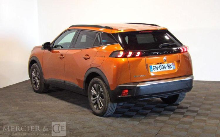 PEUGEOT e-2008 STYLE ORA GN-004-MX