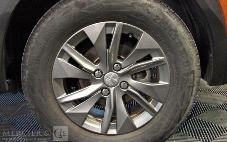 PEUGEOT e-2008 STYLE ORA GN-004-MX