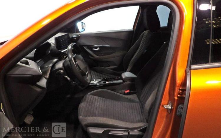 PEUGEOT e-2008 STYLE ORA GN-004-MX