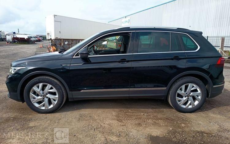 VOLKSWAGEN TIGUAN  GN-044-CW