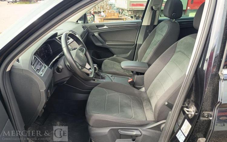 VOLKSWAGEN TIGUAN  GN-044-CW
