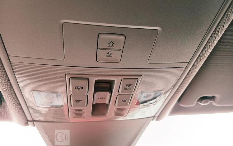 VOLKSWAGEN TIGUAN  GN-044-CW