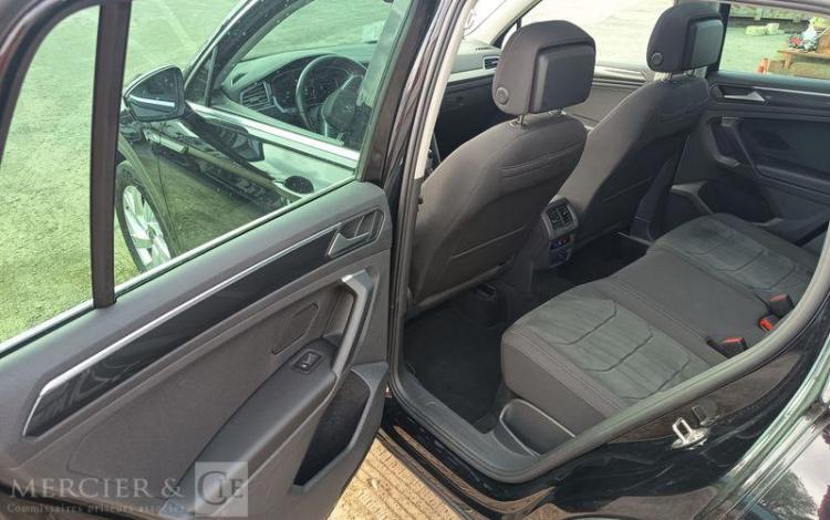 VOLKSWAGEN TIGUAN  GN-044-CW