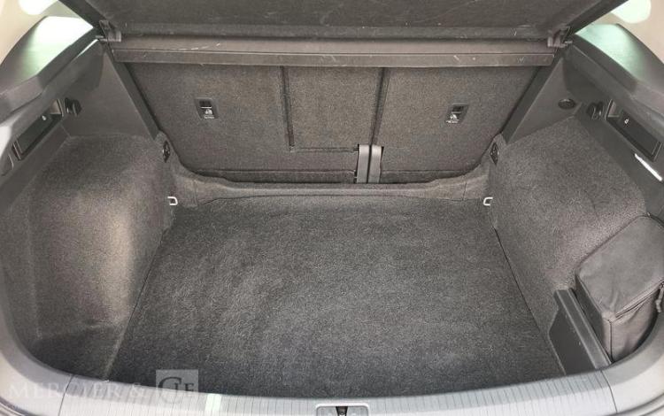 VOLKSWAGEN TIGUAN  GN-044-CW