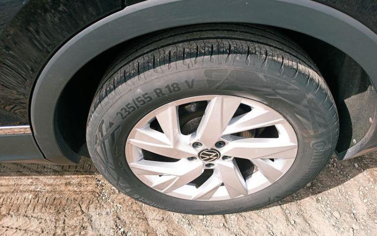 VOLKSWAGEN TIGUAN  GN-044-CW