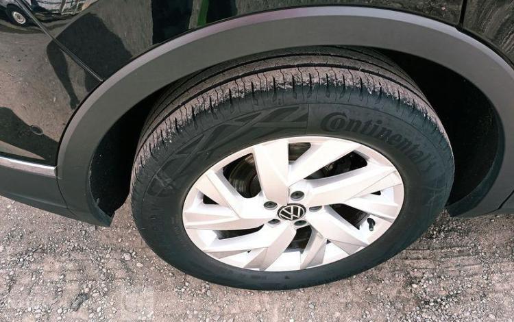 VOLKSWAGEN TIGUAN  GN-044-CW