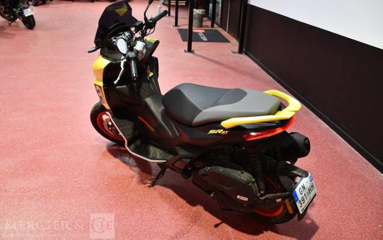 APPRILIA MOTO SRGT 125 JAUNE GN-391-HH