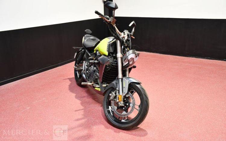 APPRILIA MOTO SRGT 125 JAUNE GN-391-HH