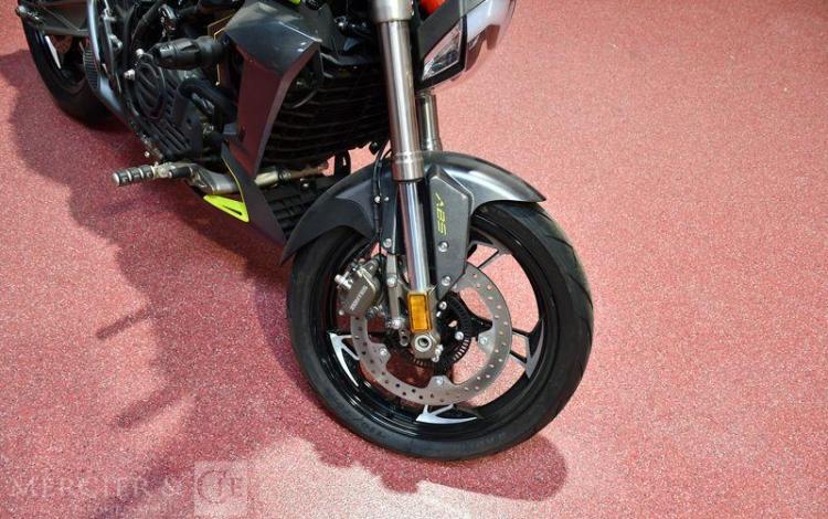 APPRILIA MOTO SRGT 125 JAUNE GN-391-HH