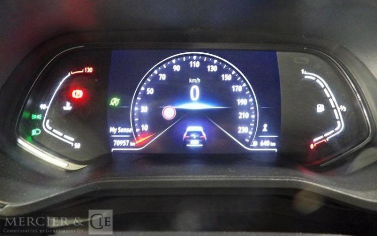 RENAULT CLIO IV NOIR GN-399-EL