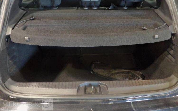 RENAULT CLIO IV NOIR GN-399-EL