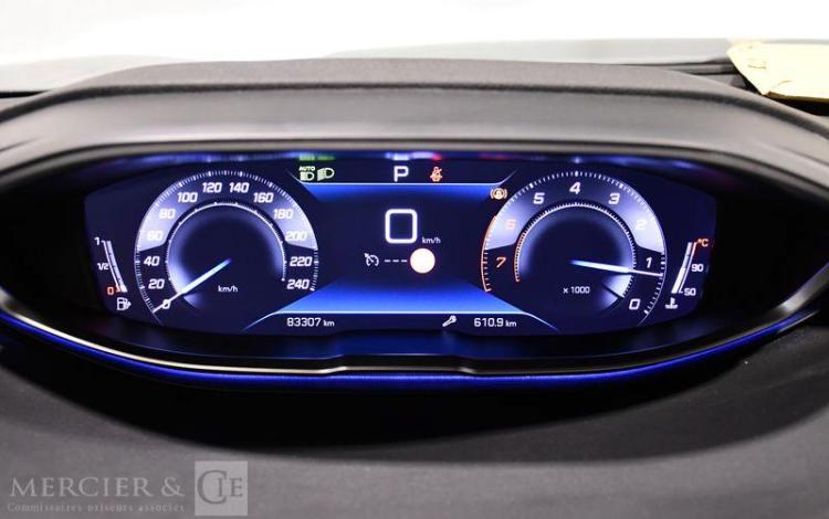 PEUGEOT 5008 1,2 PURETECH ALLURE EAT BLEU GN-443-QY