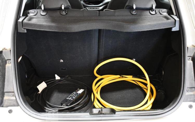 FIAT 500 42 kwh PACK CONFORT BLANC GN-589-RL