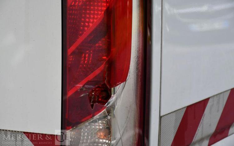 IVECO 35C18HA8V BLANC GN-607-YY