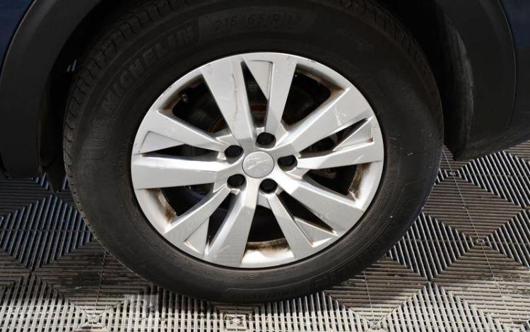 PEUGEOT 5008 1.2 PURETECH 130ch ACTIVE PACK VERT GN-629-MW