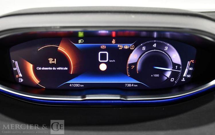 PEUGEOT 5008 1.2 PURETECH 130ch ACTIVE PACK VERT GN-629-MW