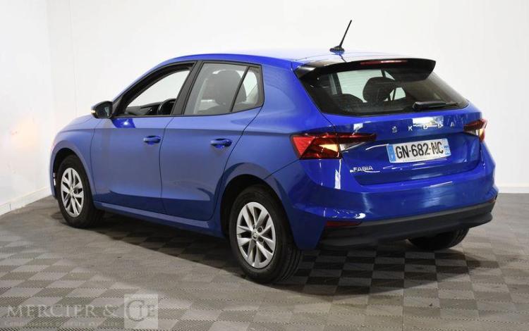 SKODA FABIA 1.0 TSI 95ch AMBITION BLEU GN-682-NC