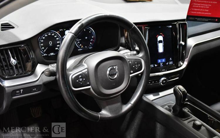 VOLVO V60 2.0 D4 190CH MOMENTUM BUSINESS NOIR GQ-887-WJ