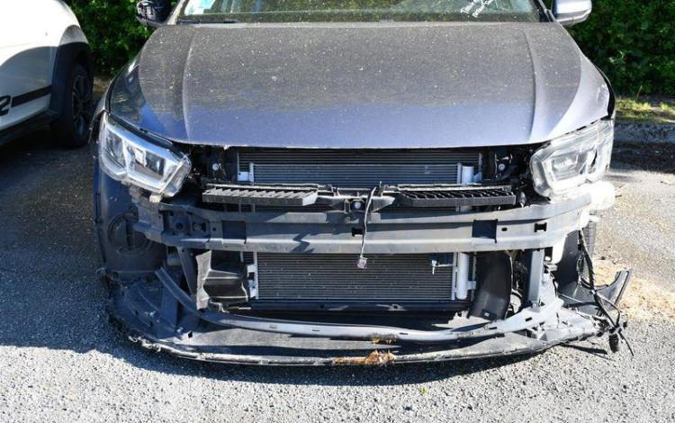 VOLKSWAGEN POLO 1,0 TSI 95 DSG7 LIFE GRIS GS-676-XP