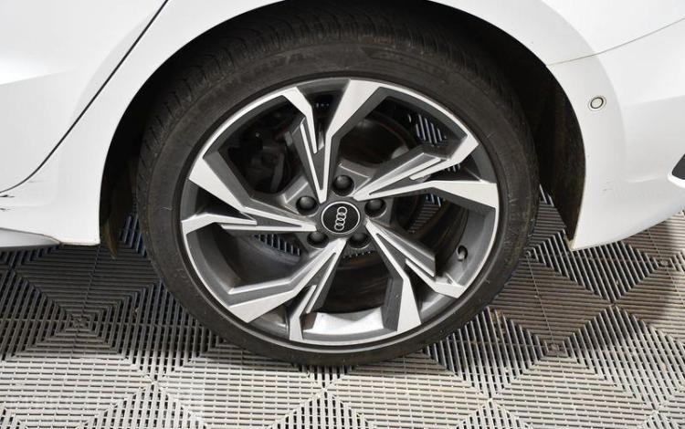 AUDI A3 SPORTBACK 2.0 35 TDI 150ch S-LINE S-TRONIC BLANC GT-744-WF