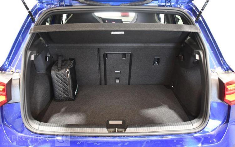 VOLKSWAGEN GOLF A8 1,5 TSI MILD HYBRID 150CH DSG7 BLEU GT-756-ZP